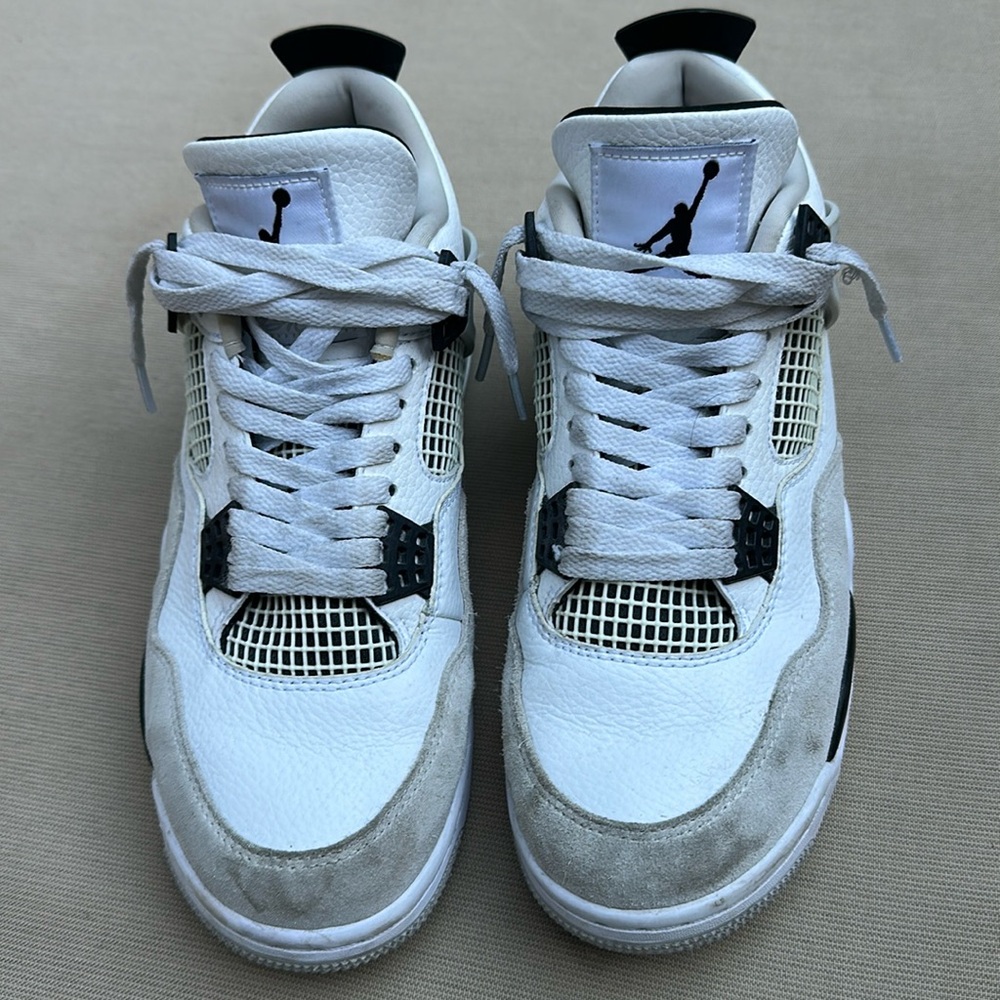Nike Air Jordan 4 retro men’s 8.5 women’s 10.5 white & black great shape!